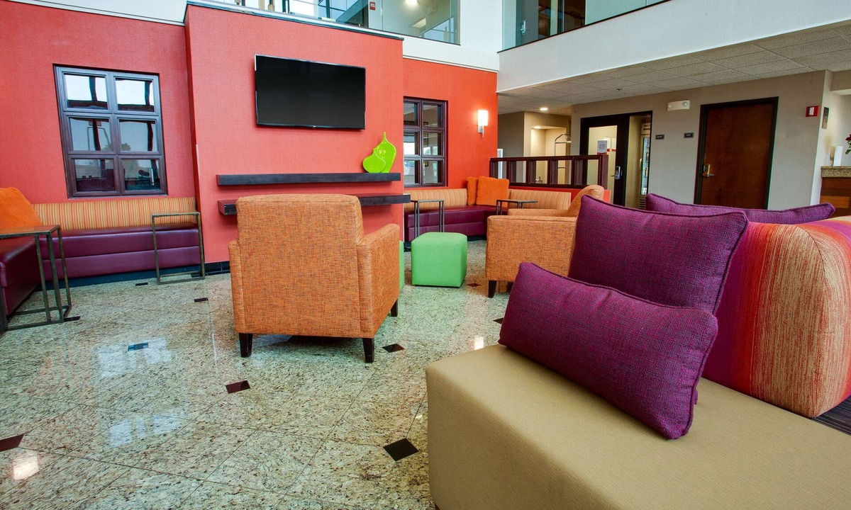 Terre Haute Hotel | Drury Inn & Suites Terre Haute