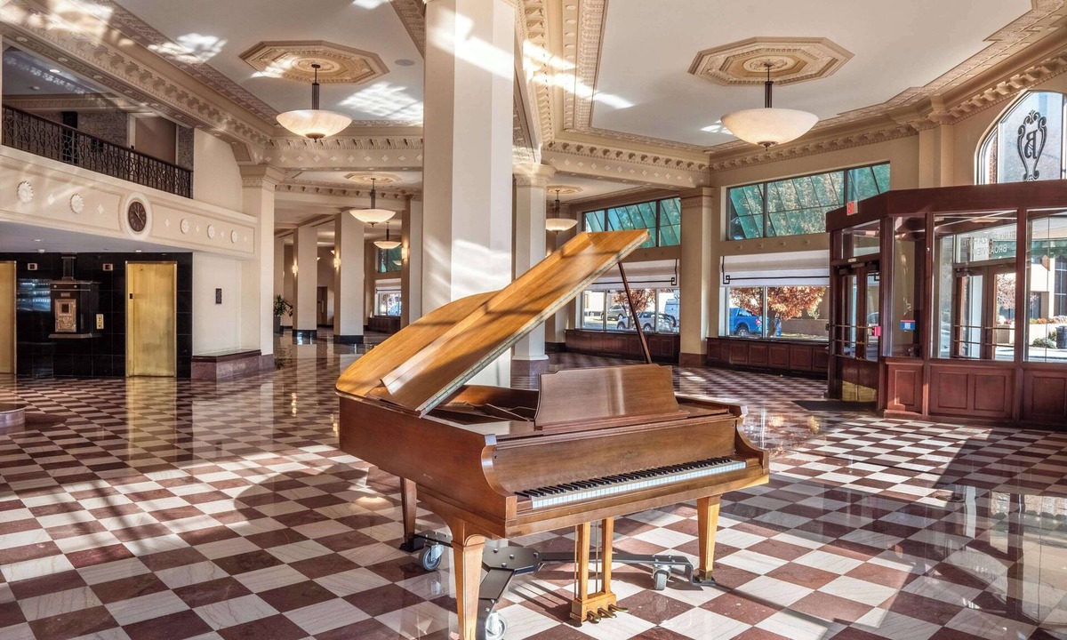 Downtown Wichita Hotel | Drury Plaza Hotel Broadview - Wichita
