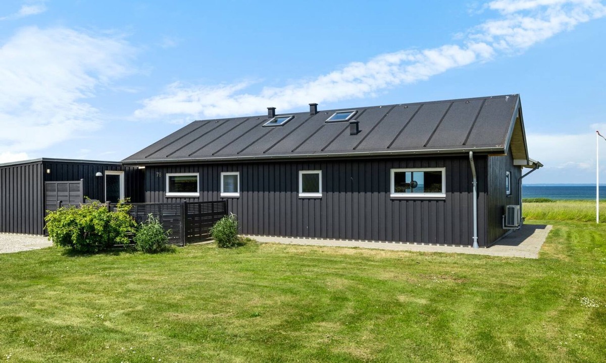 Skastrup Strand House | "Drusilla" - 140m from the sea by Interhome