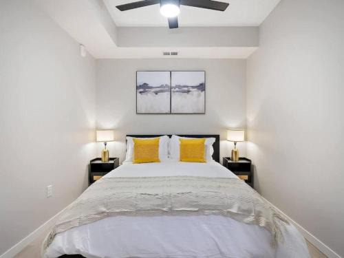 St. Anthony West Apartment | DT UMN 1 BD Gym Free Street Parking Rooftop