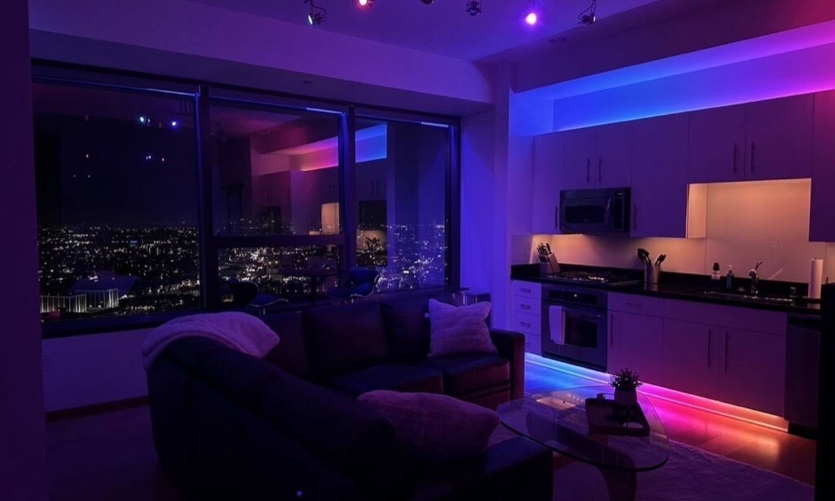 Westlake South Condo | DTLA Skyscraper with Ocean View
