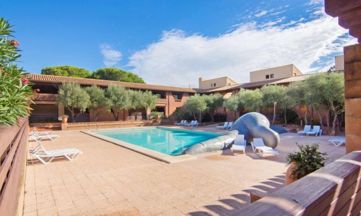 Saint-Cyprien Plage Apartment | du Golf by Interhome