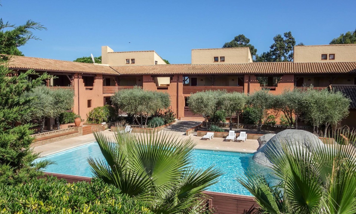 Saint-Cyprien Plage Apartment | du Golf by Interhome