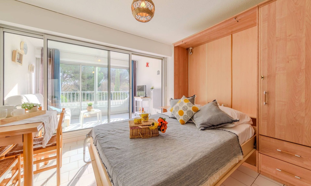 Montpellier Apartment | du Parc II by Interhome