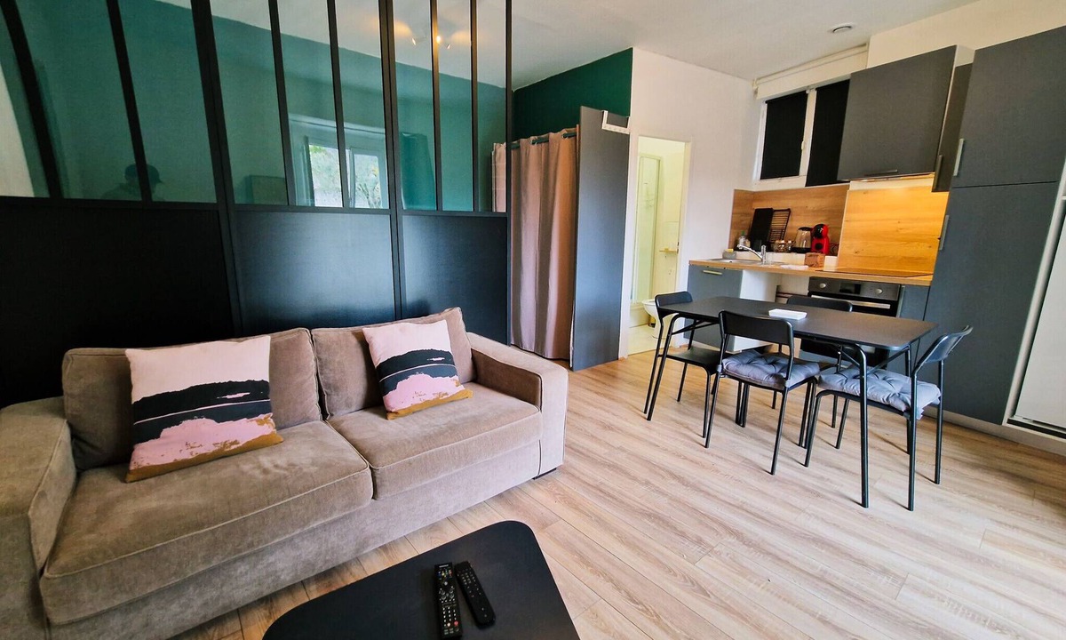 Meylan Apartment | #DU The Meylan's annex - Studio🌼
