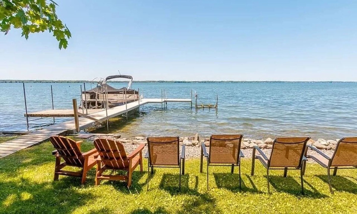 Cayuga House | Dual House | Cayuga Lake | Fire Pit | Hot Tub