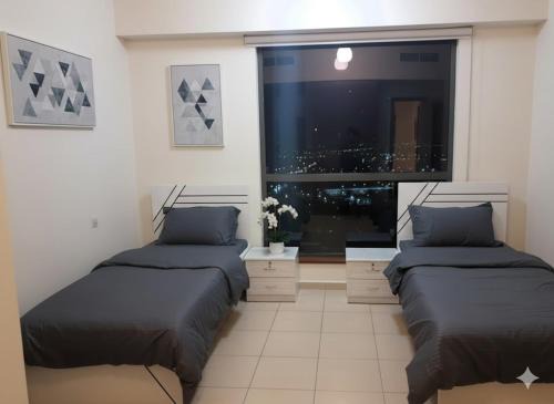 Dubai Marina Apartment | Dubai Short Stay Vacation Homes Rental Room