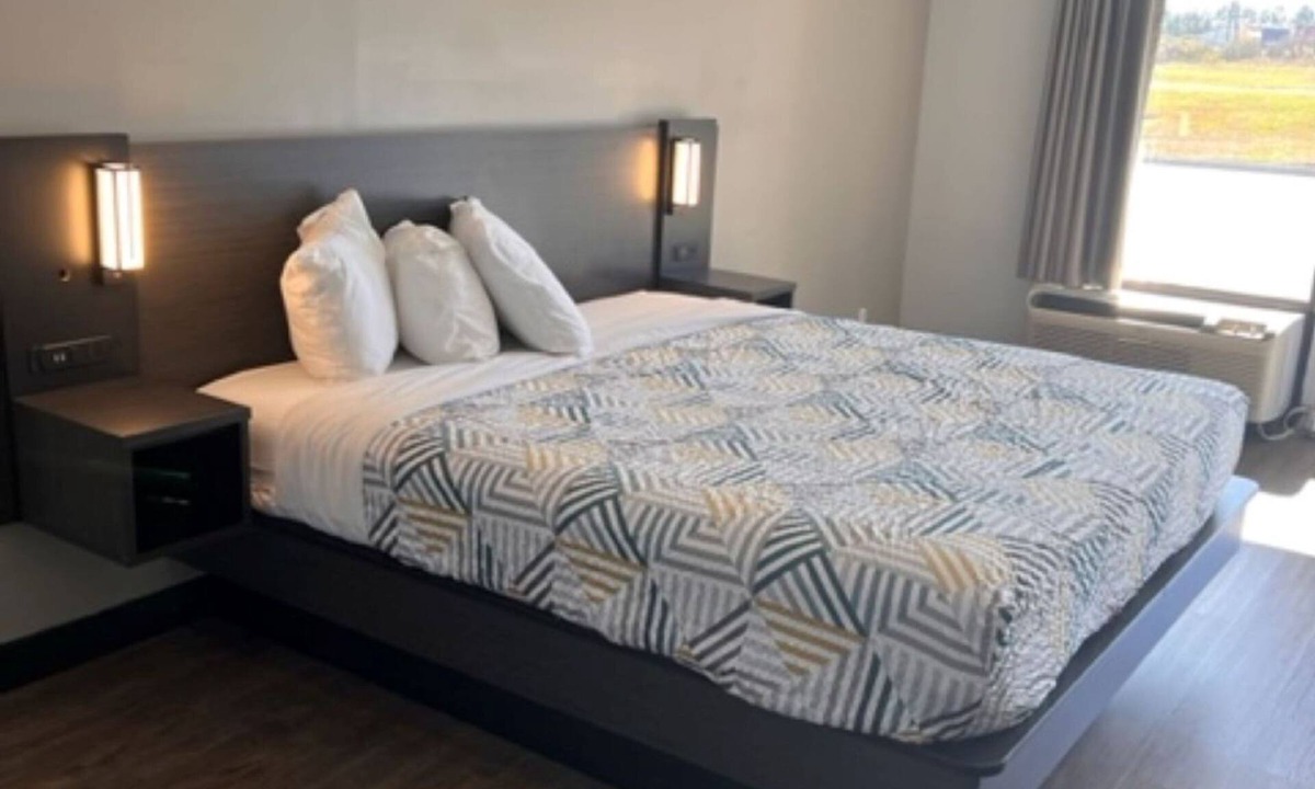 Dublin Hotel | Dublin Inn and Suites