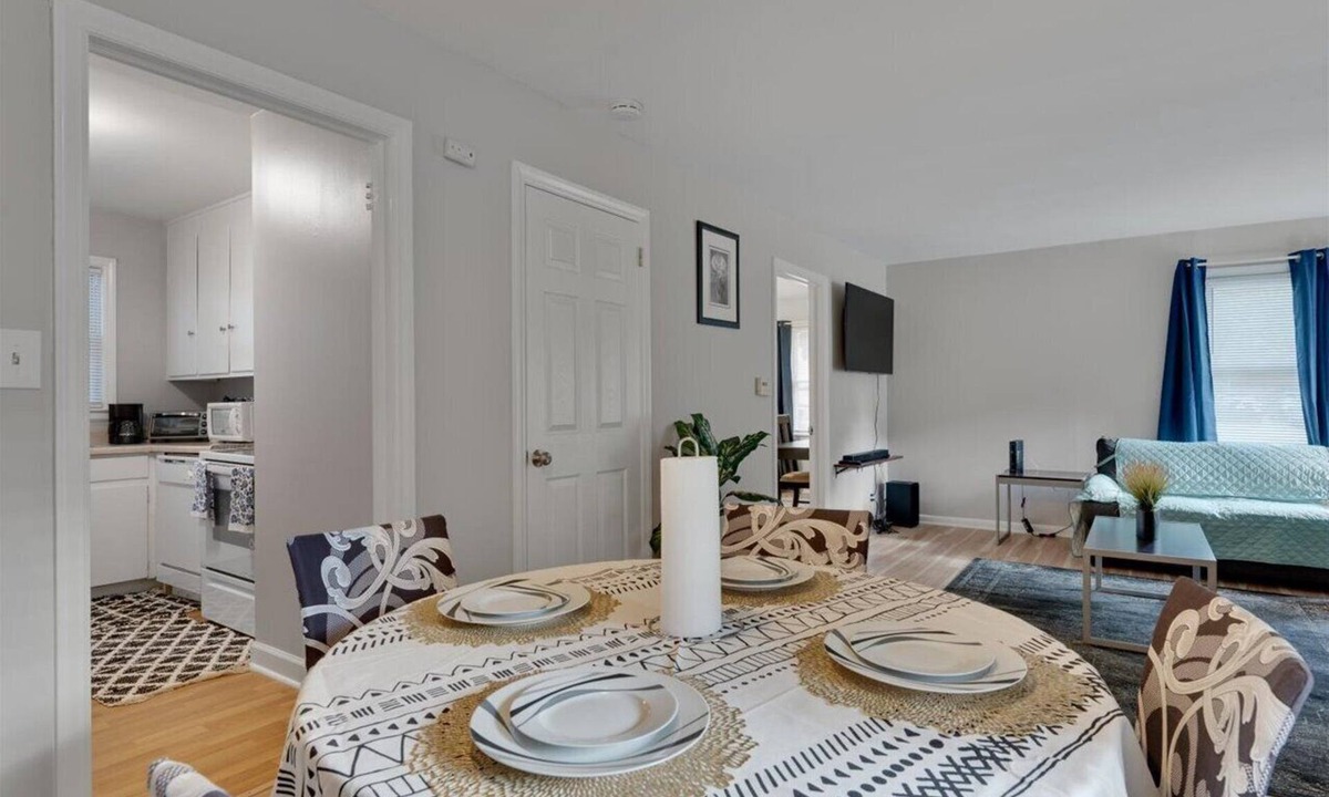 Durham Apartment | Duke East Campus 1BR Markham