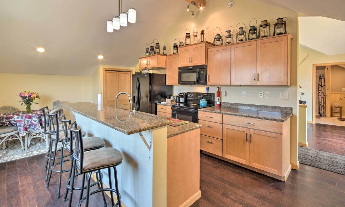 Duluth Apartment | Duluth Studio w/Sauna on Working Horse Farm!