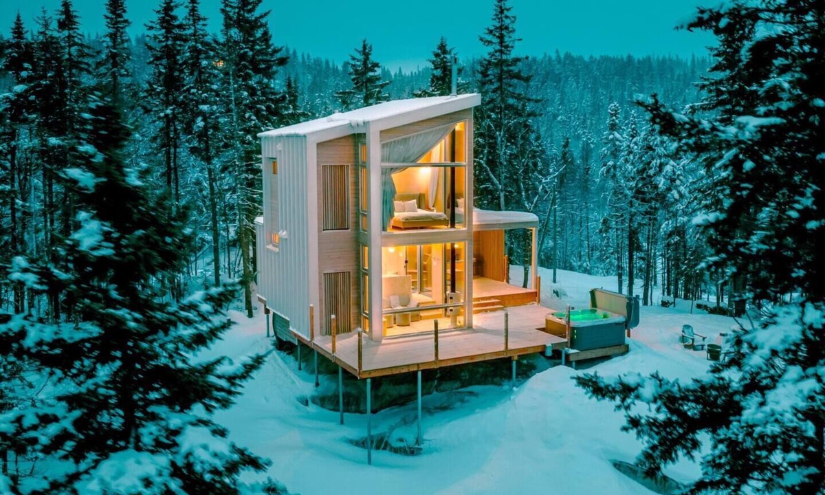 Lac Beauport House | DUN – Micro Chalet | Spa & Mountain Views near Quebec City
