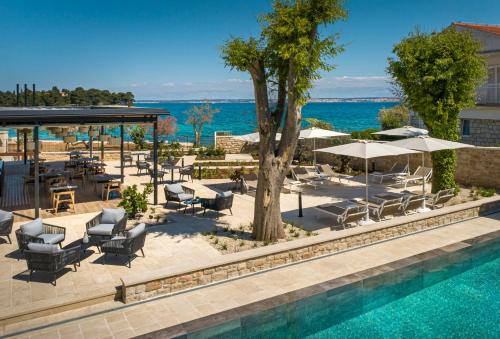 Preko Hotel | DUNATOVI DVORI Heritage Hotel