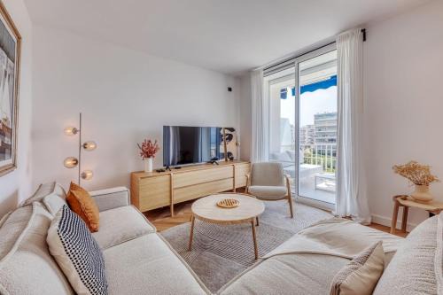 Pointe Croisette Apartment | Dune Croisette - Sea view