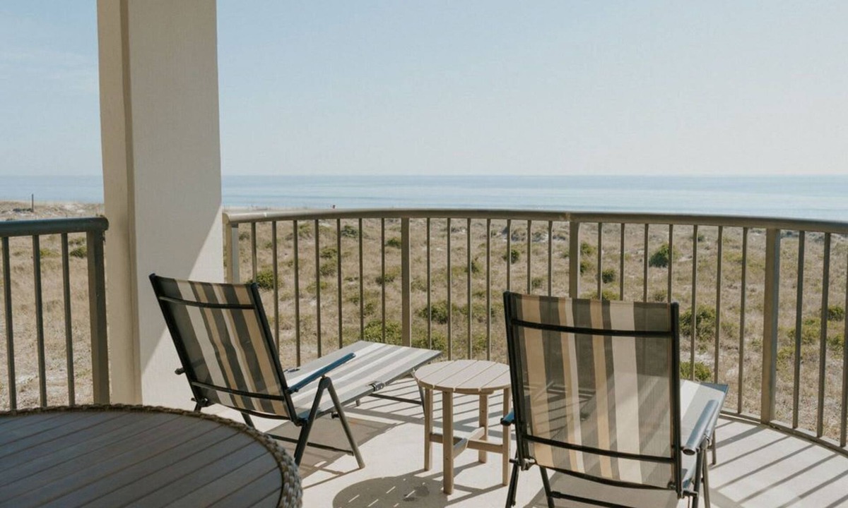Shell Island Condo | Dune Ridge Hideaway - Oceanfront condo with pool!