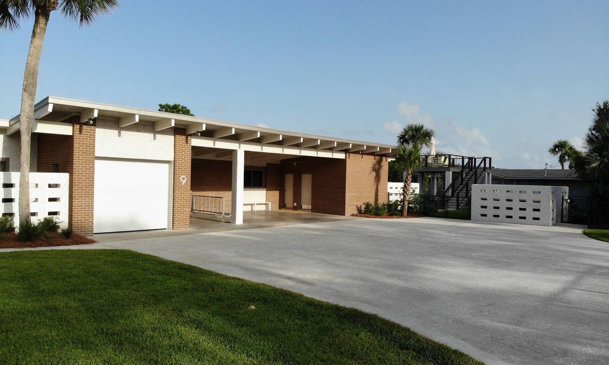 Jekyll Island Cottage | Duneside 5 bedrooms, 5 bathrooms