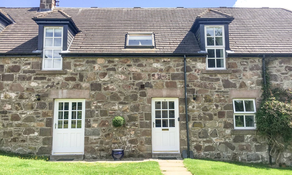 Stonehaven Cottage | Dunnottar Woods House