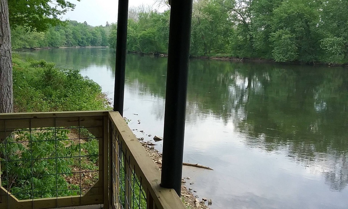 Irvine Cottage | Dunns Eddy Riverfront