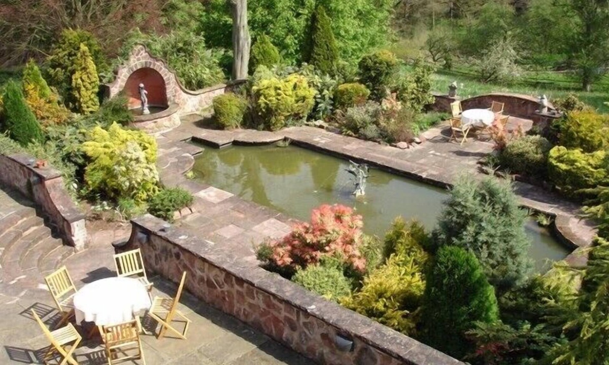 Stourbridge Hotel | Dunsley Hall Hotel