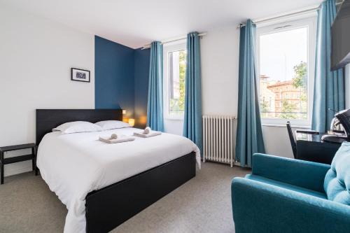 Les Chalets - Saint-Aubin - Saint-Etienne Apartment | Duo Secret - Chambre Lumineuse Sur Les Allées