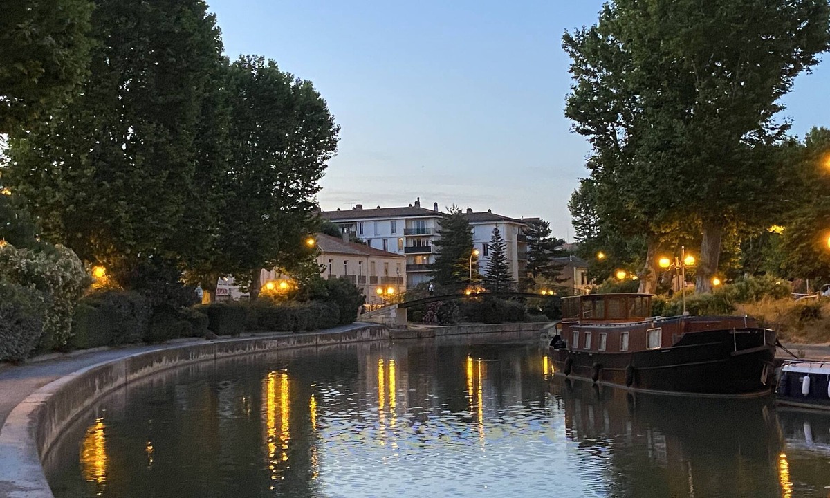 Anatole France Apartment | Dupleix AU FIL DU Canal