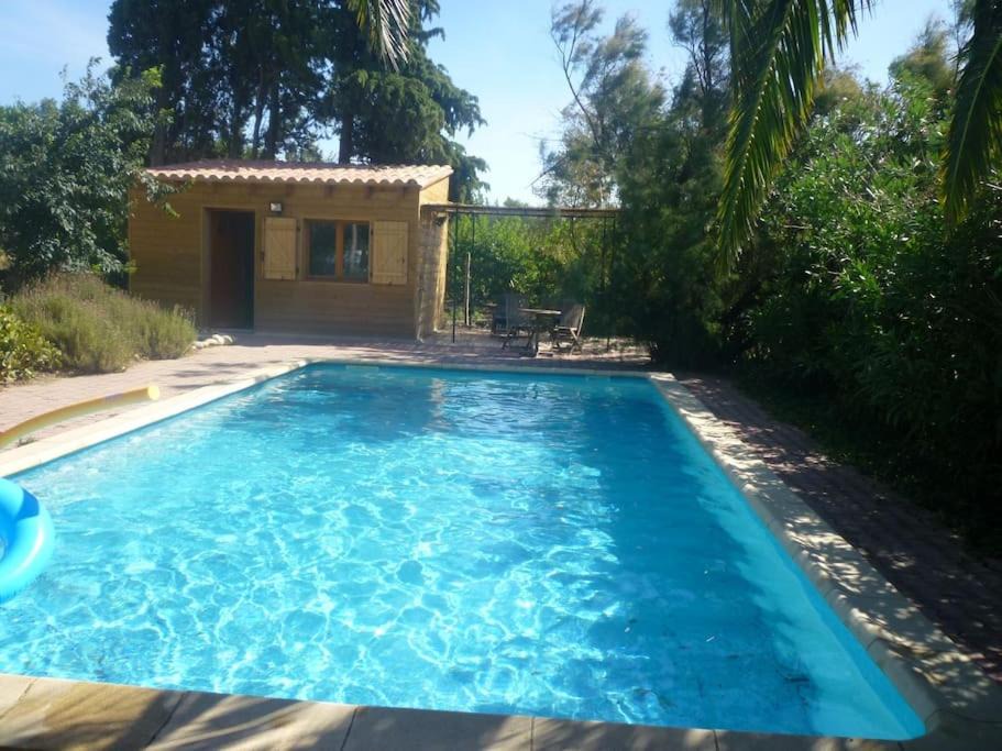 Saint-Feliu-d'Avall Apartment | Duplex 130m2 dans un mas entouré de vergers - piscine