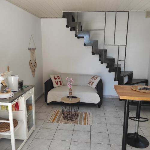 Aubenas Apartment | Duplex 24m2 classé 2 étoiles à 2km d'Aubenas