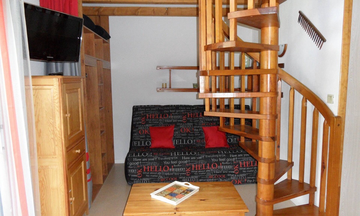 Saint-Lary-Soulan Apartment | Duplex apartment in the heart of the village of St Lary 200 m from the cable car & shops