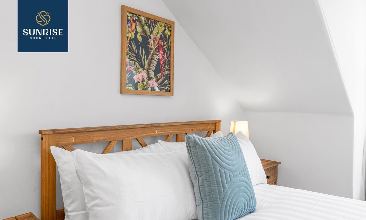 Dundee Apartment | Duplex Apartment - 5 Bedrooms