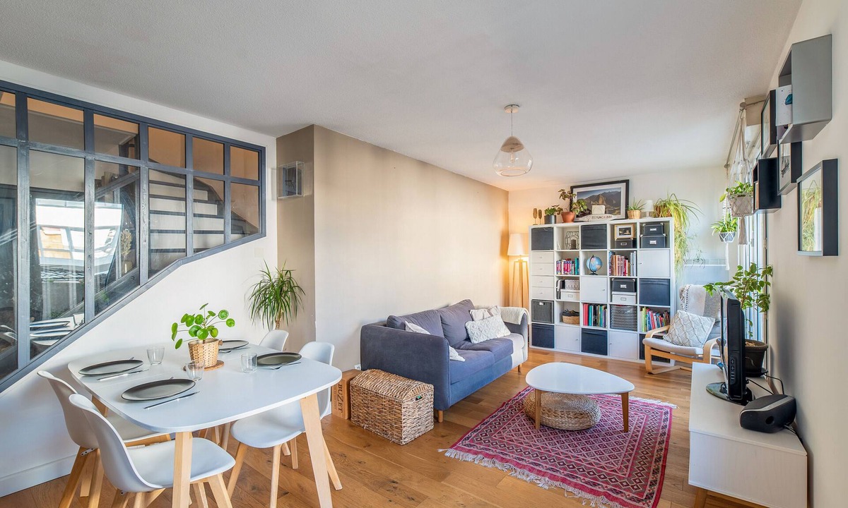 Yves Farge - Le Fleuve Apartment | Duplex Bandiera - Welkeys