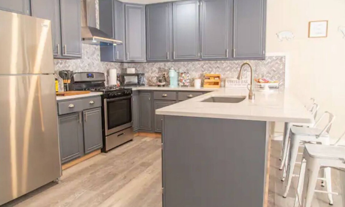 Dodge City House | Duplex Centrally located self check-in, wifi, attached Garage