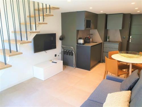 Gambetta Apartment | DUPLEX CENTRE MER 204