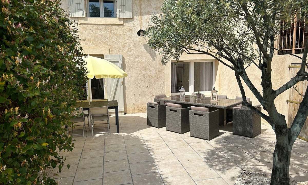 Cliousclat Apartment | Duplex Climatisé aux Portes de Provence