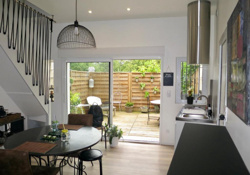 Leves Apartment | Duplex contemporain terrasse extérieure parking