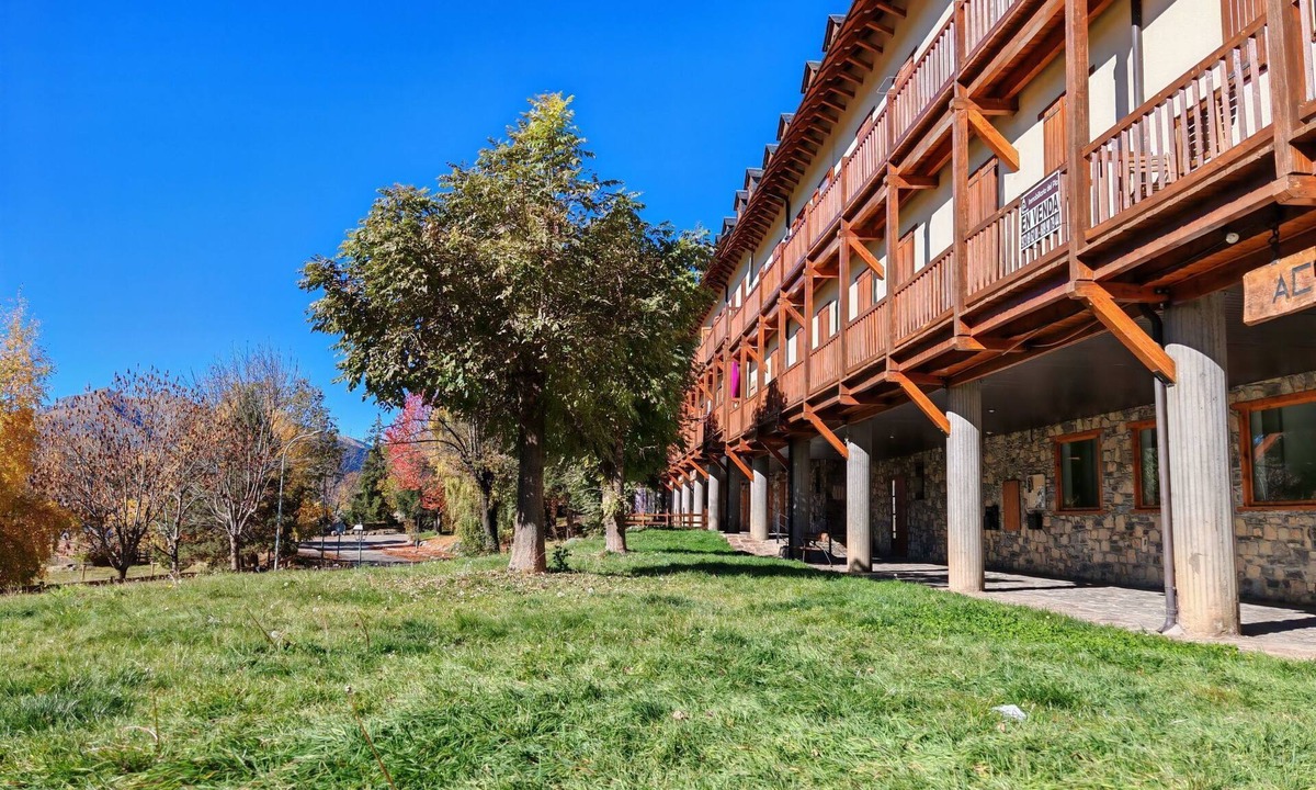 Pla de l'Ermita Apartment | Duplex Cuc 2 Dachgeschoss mit Dachboden und rustikalem Touch Vall de Boí by Interhome