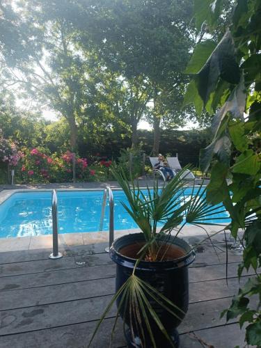 Les Essarts-le-Roi Apartment | Duplex dans belle propriété avec piscine