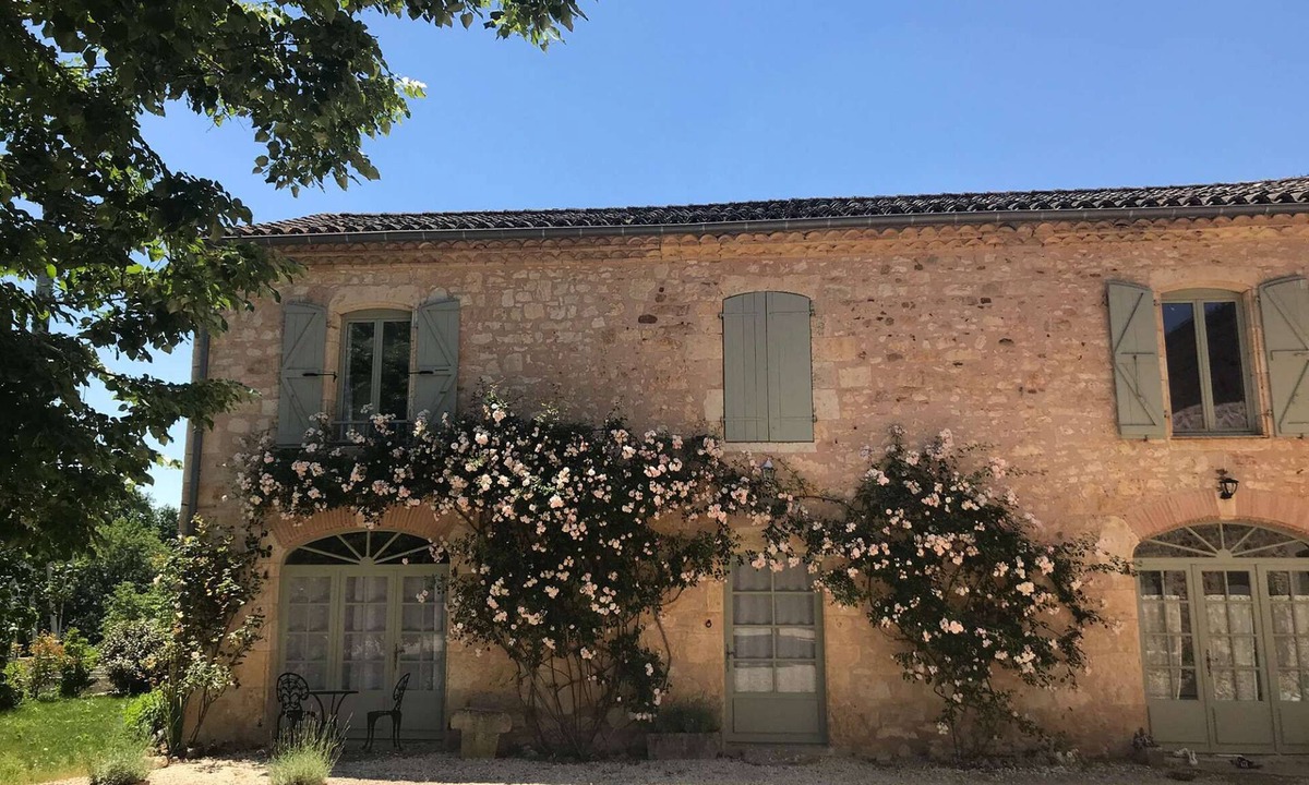 Castelnau-de-Montmiral Apartment | Duplex flat in the 17th century castle estate