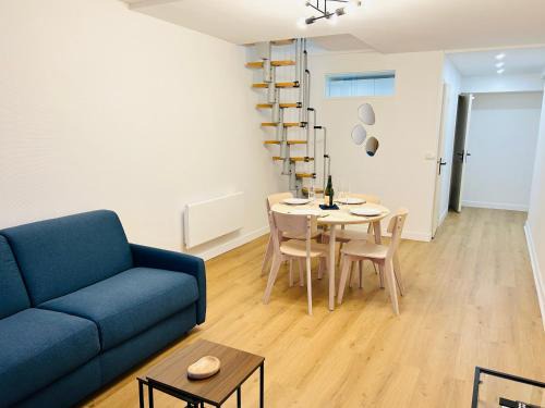 La Celle-sous-Gouzon Apartment | Duplex Marina Deauville L'ancre marine