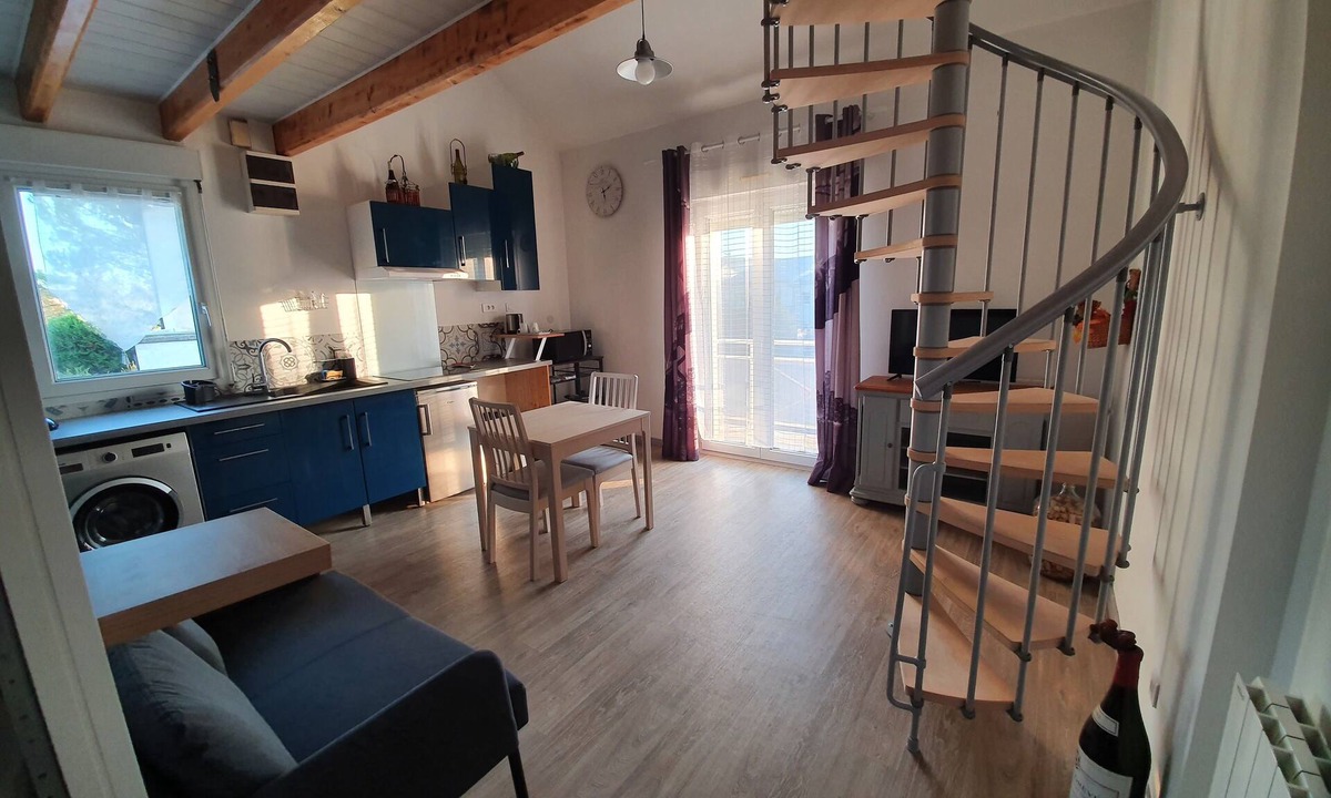 Nuits-Saint-Georges Apartment | Duplex Nights & Days in Nuits-Saint-Georges