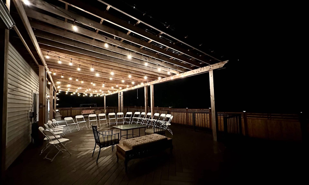 Echo Lake House | Duplex on acreage with large deck and beautiful outdoor space