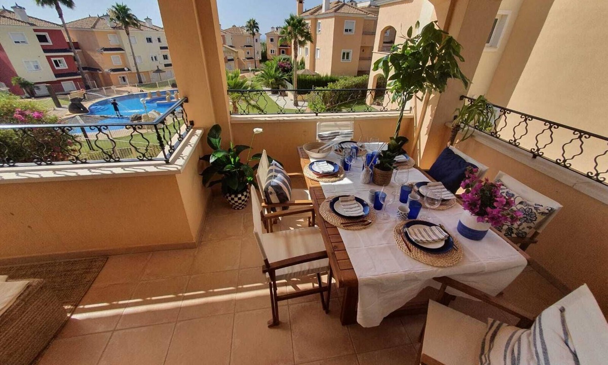 Caserio Los Tarquinos Apartment | Duplex overlooking pools and mountains in Altaona Golf