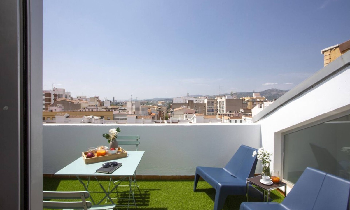 Castello de la Plana Apartment | Duplex penthouse with private terrace