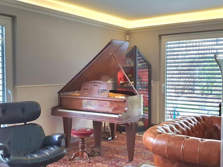 La Bourgogne Apartment | Duplex, piano, billard, ping-pong, jardin