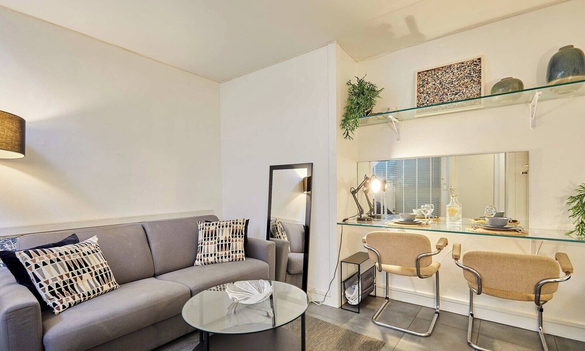 Saint-Lambert Apartment | Duplex Private Garden Heart 15 Paris district