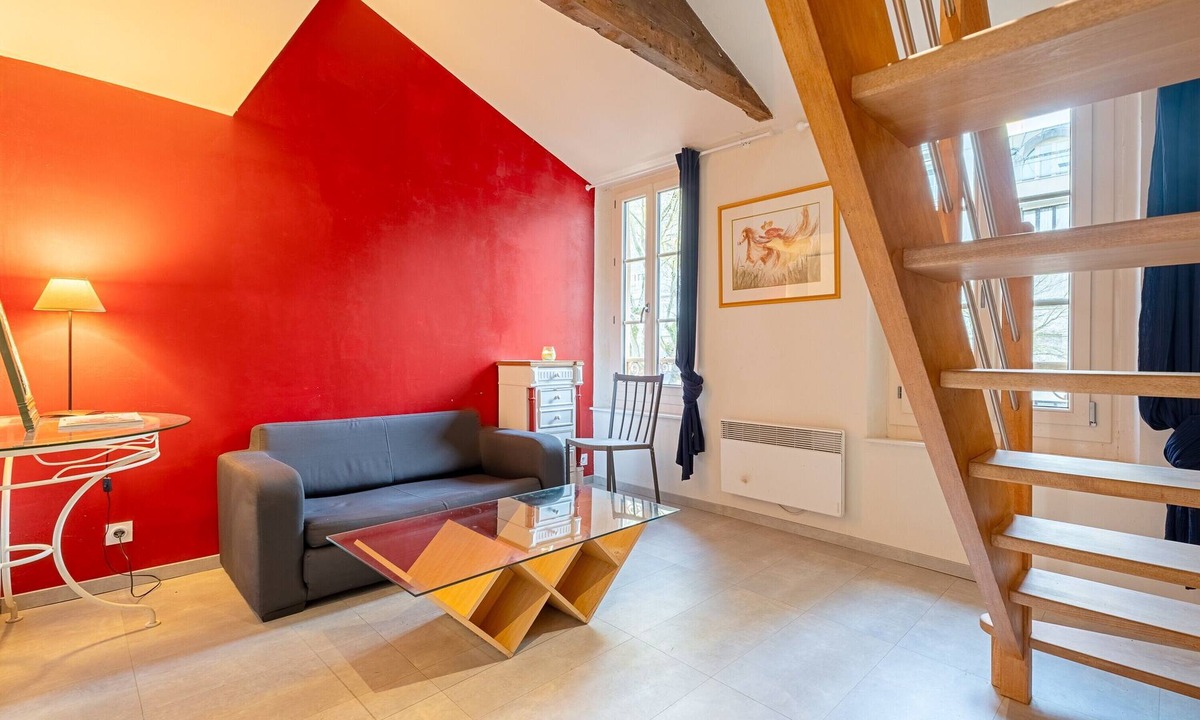 Arsenal-Redon Apartment | Duplex Studio Apartment 'Cosy Hyper Centre Rennes' with Shared Garden and Wi-Fi