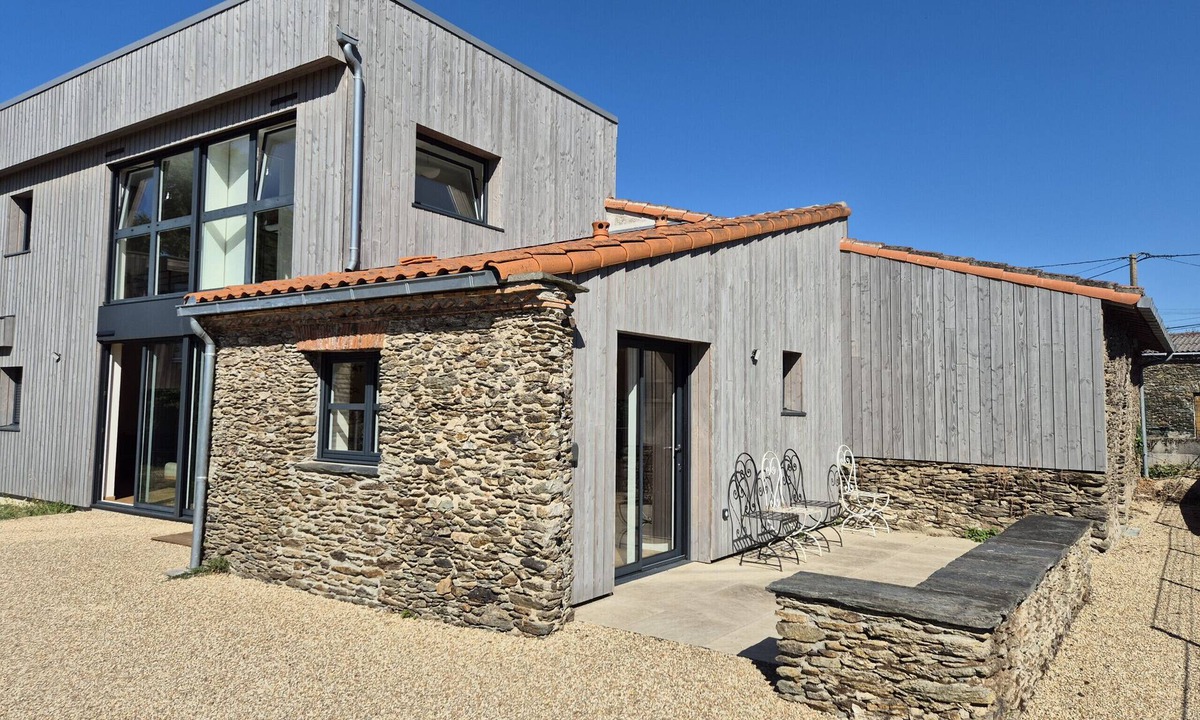 Blanche-Lande House | Durandière hillside cottage