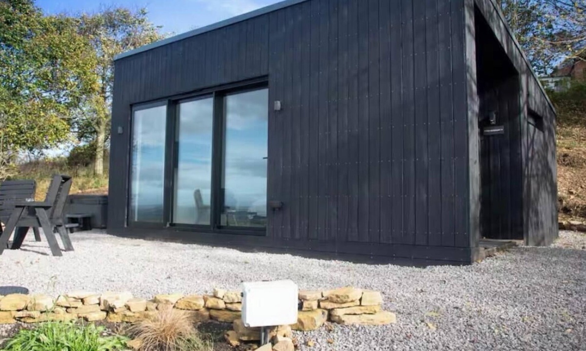 Sunderland Cabin | DURHAM COTTAGE