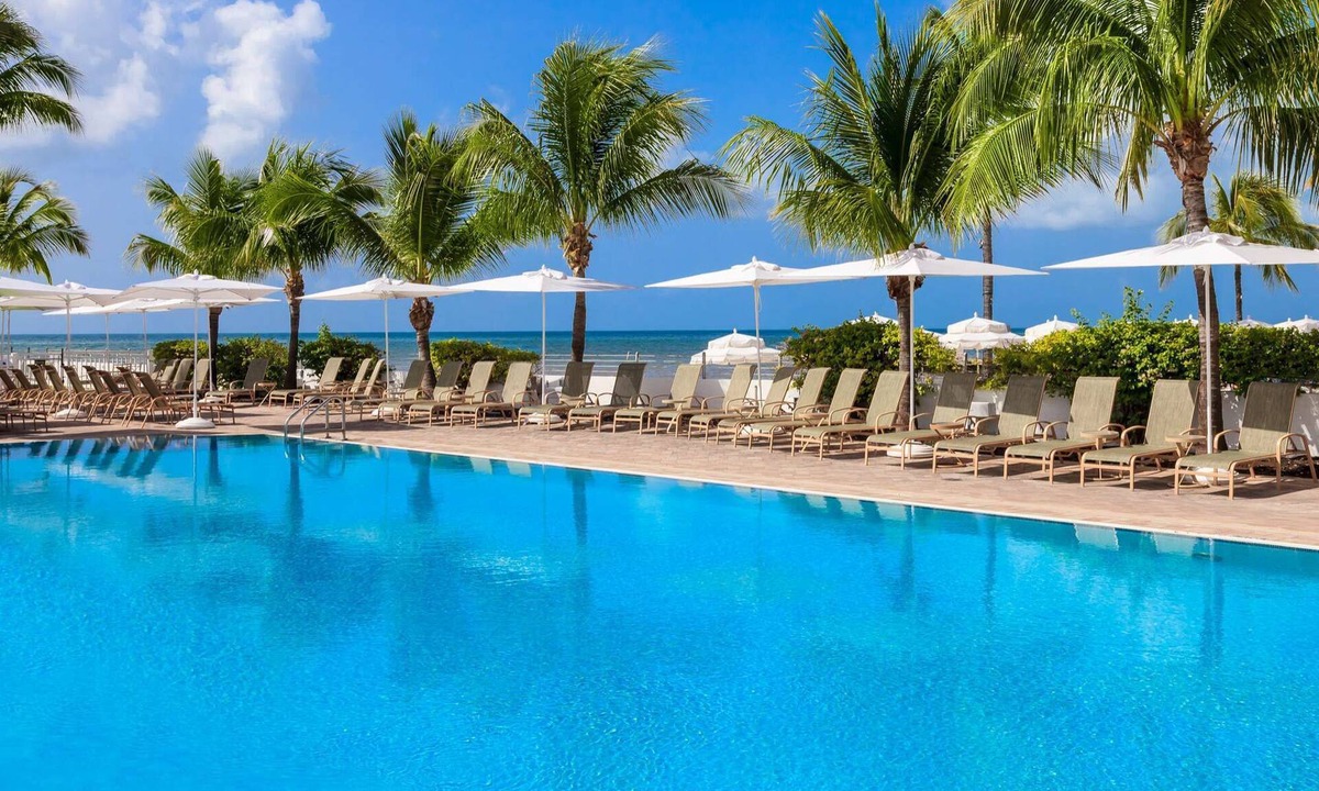 Uptown - Upper Duval Hotel | Duval Street Stay + Free Breakfast. Private Beach