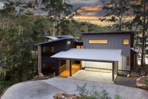 Smiths Lake House | Dux Nutz