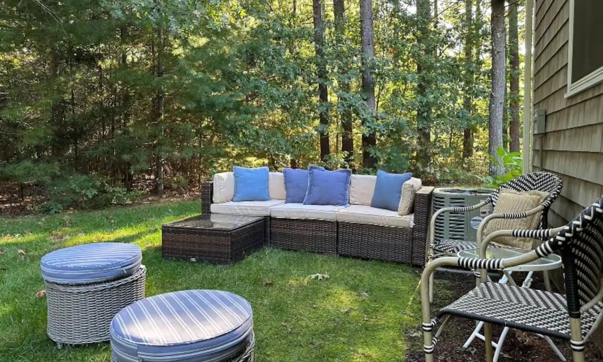 Duxbury House | Duxbury Getaway! Location+Charm!