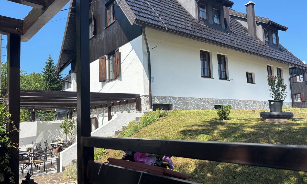 Plitvica Selo Apartment | Dvosobni suite u potkrovlju - Room 6 - Plitvice Falls Cottage